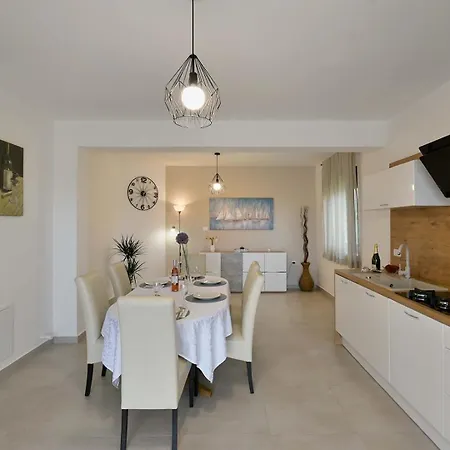 Lavanda Villa